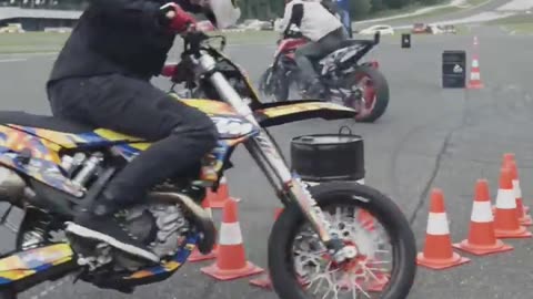 VIRAL VIDEO