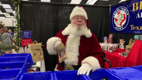 AbileneSanta Trying Out Texas Family Popcorn