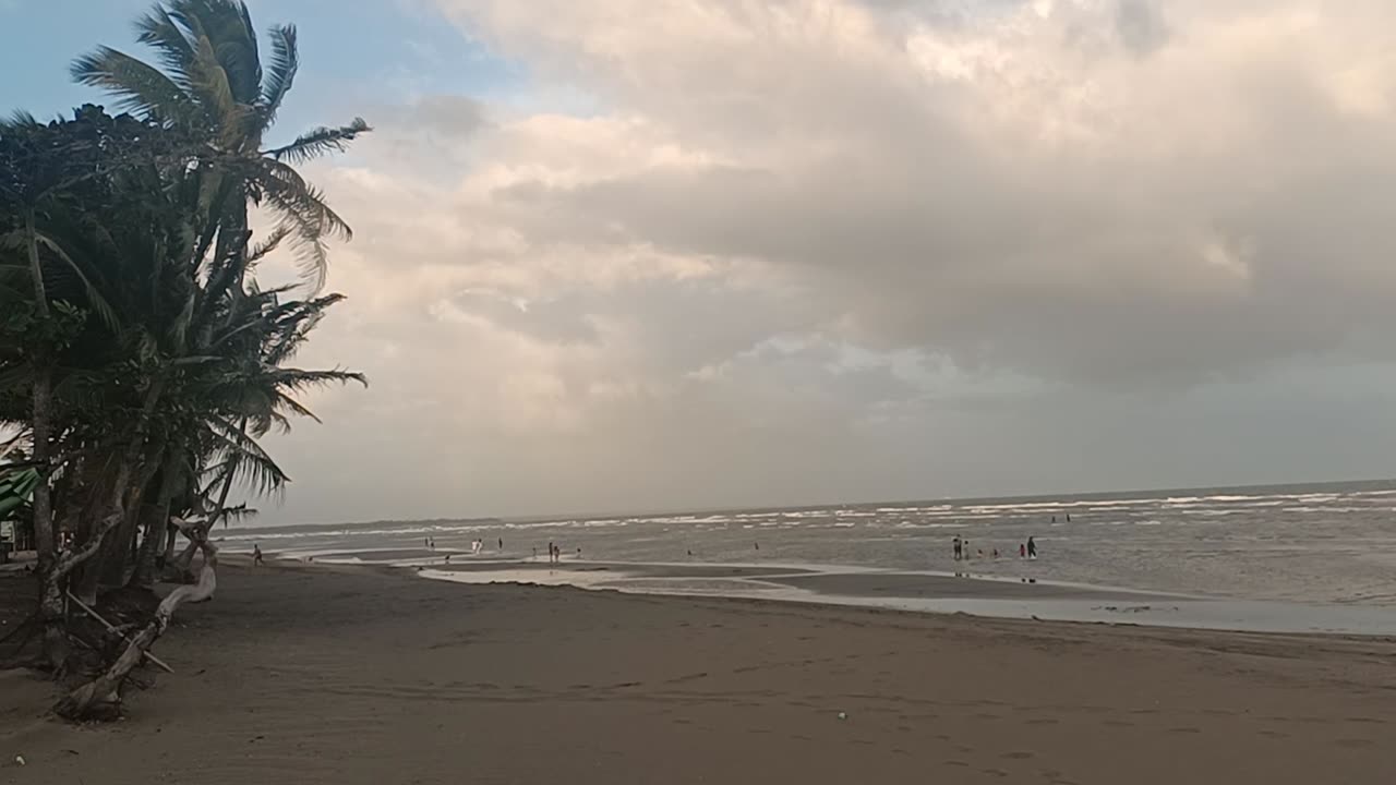 Beach and the wind