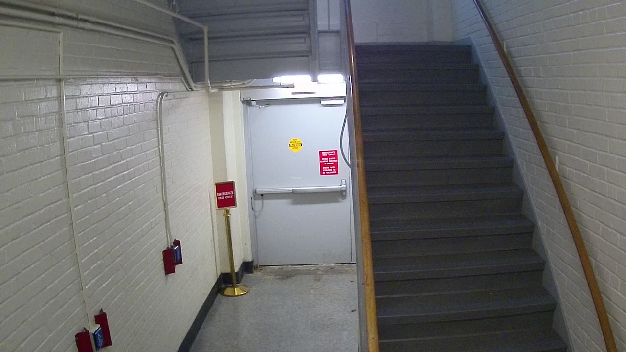 3872FHOB01Stair8_2021-01-06_07h45min28s263ms.mp4