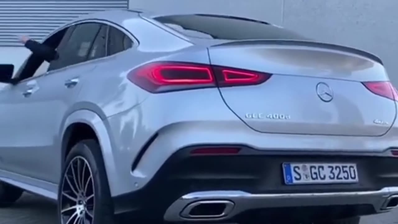 Mercedes latest technology😵😵