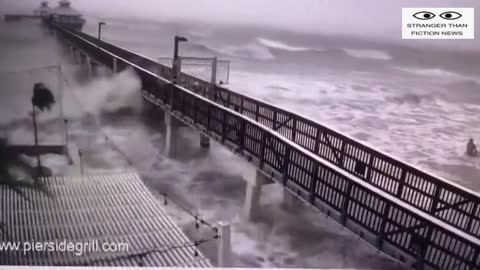 Florida - People going into the ocean in Fort Myers Beach as Hurricane Ian Hits