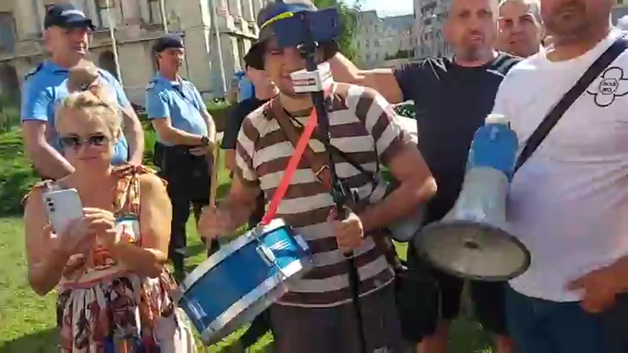 2023 09 09 - Protest în fața MAI pentru demiterea lui Arafat si ArtSafari - Partea 1