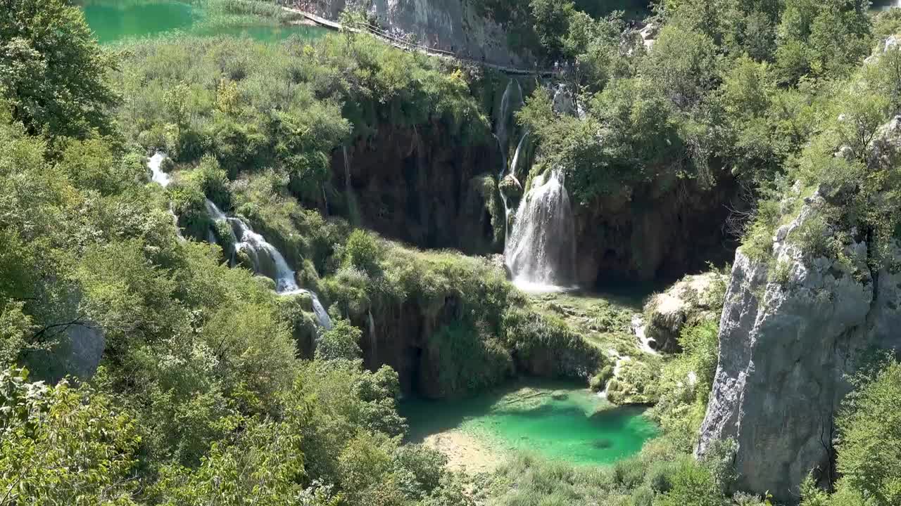 Plitvice Lakes, Croatia [Amazing Places 4K]