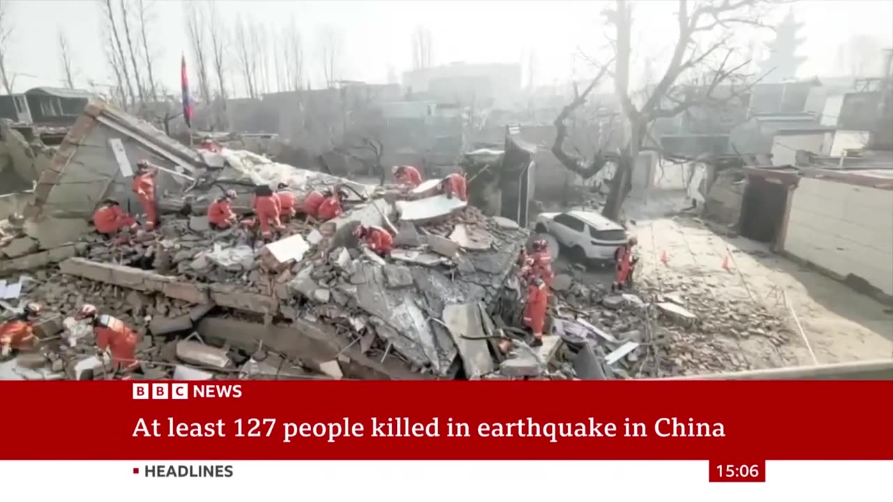 Gansu earthquake: More than 120 killed in China's deadliest quake in years | BBC News