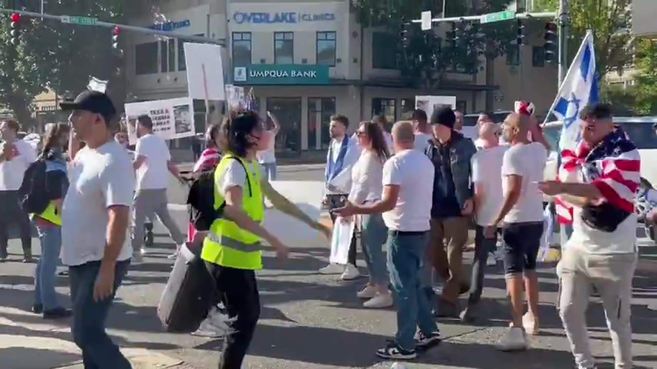 Pro Israeli and pro Palestinian protesters clashed in Kirkland, Washington.