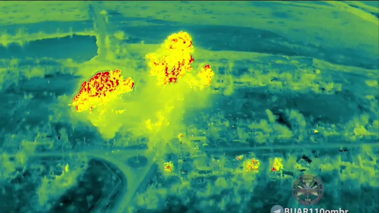 The Moment Two HIMARs Missiles Smash into Russian Positions Near Orlovka