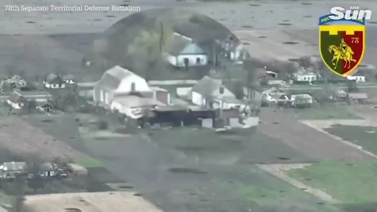 Ukrainian troops unleash mortar fire against russian soldiers hiding out