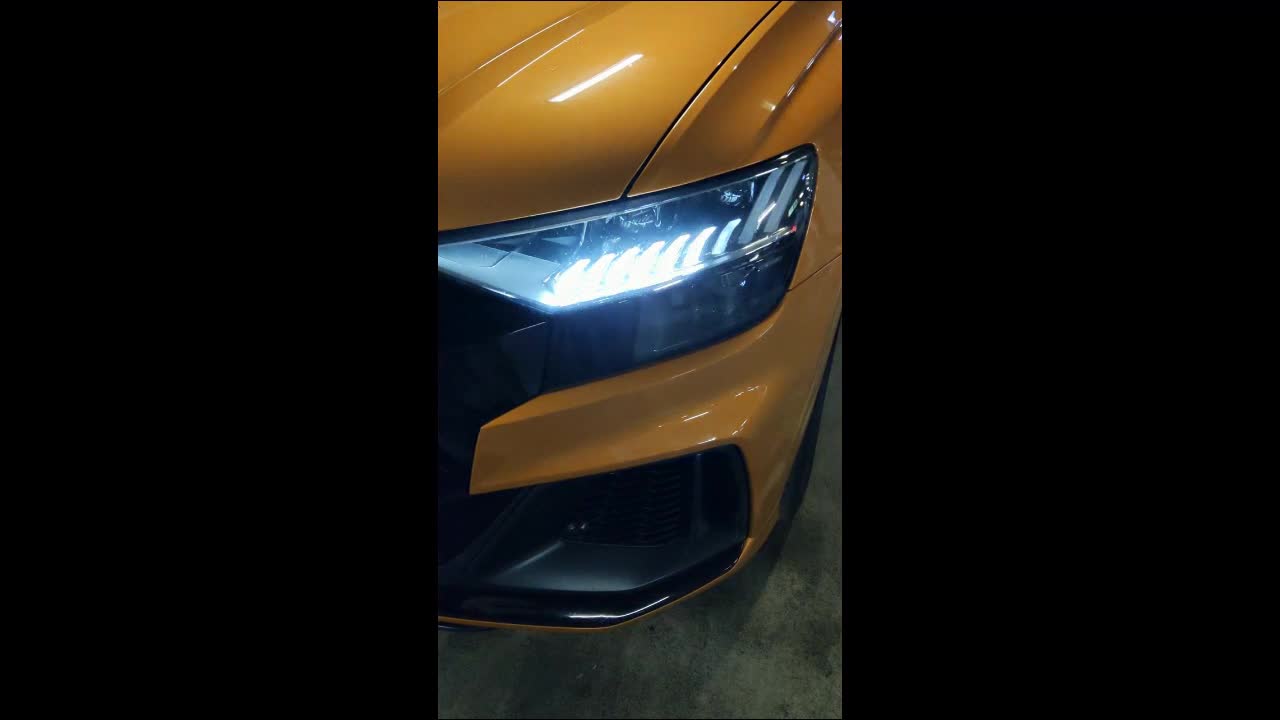 AUDI Q8 Light show by TMTCars