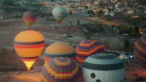 Outdoor aerial photography, enjoy the rural towns of America's hot air balloon country