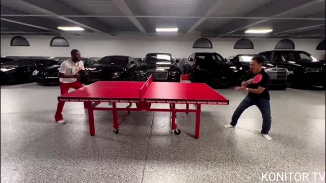 FLOYD MAYWEATHER BEATEN JOHNNY DANG IN TABLE TENNIS