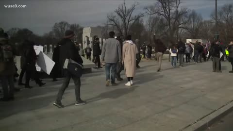 LIVE LOOK: Anti-vaccine mandate rally kicks off in DC