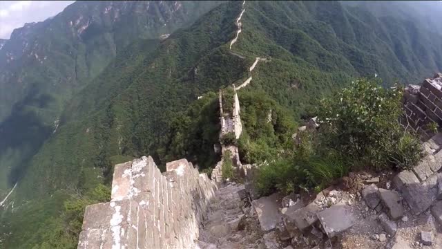 Hiking Real China - Deadly Sections of The Great Wall of China - #shorts