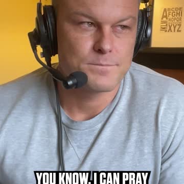 How does the Bible tell us to pray?