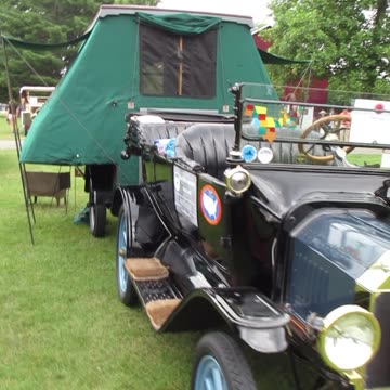 1915 Ford Model T with 20's Camper