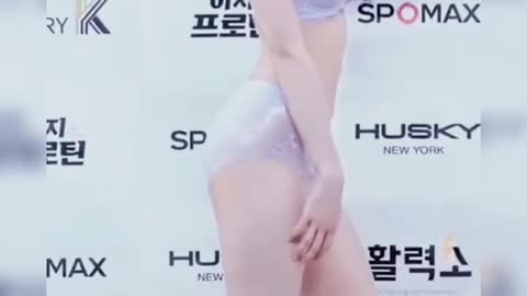 Fashionable back corset of swimsuit beauty