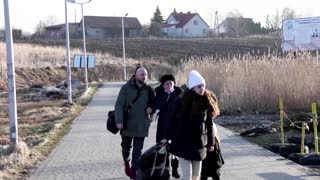 War has started, say Ukrainians fleeing to Poland
