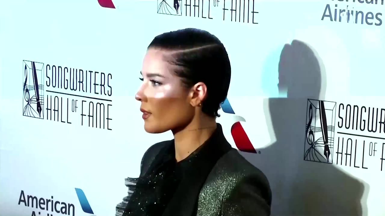 Singer Halsey reveals illness, releases new song 'The End'