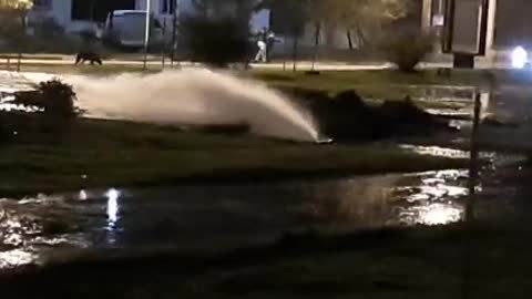 В Новом районе Сухуми авария на водопроводе