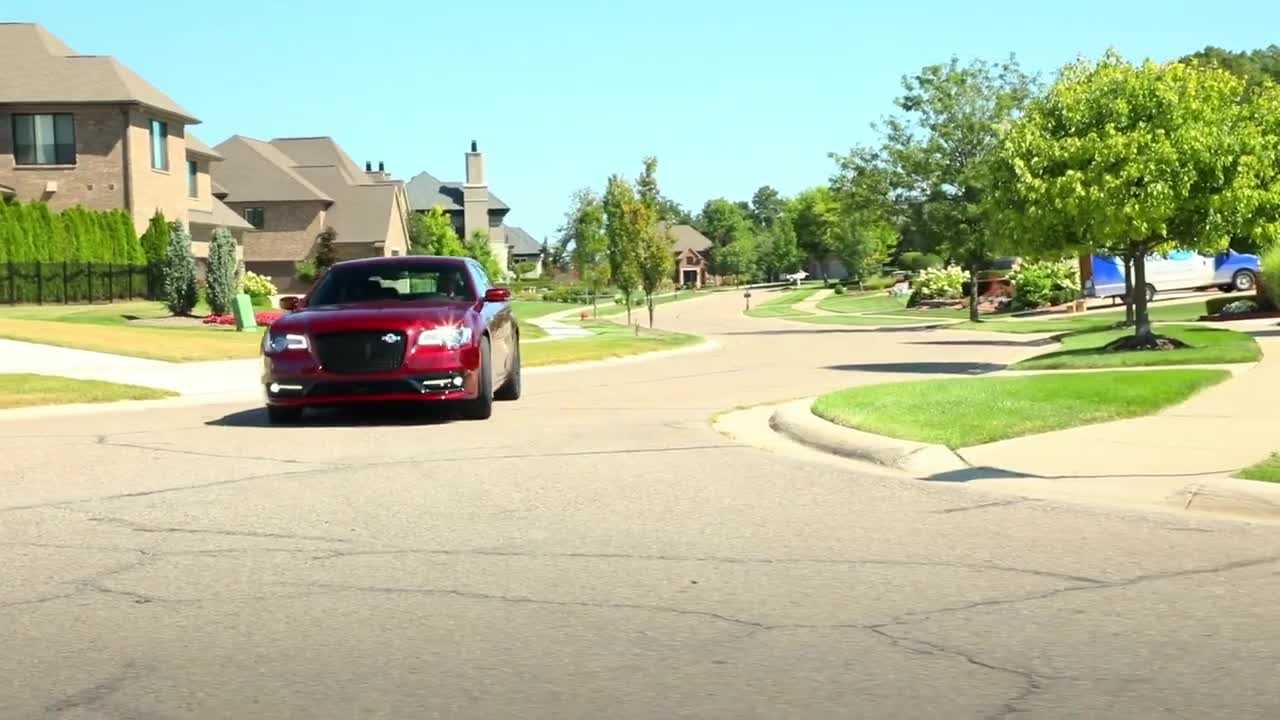 #The feeling of Bentley in Chrysler 300c 6.4L low configuration