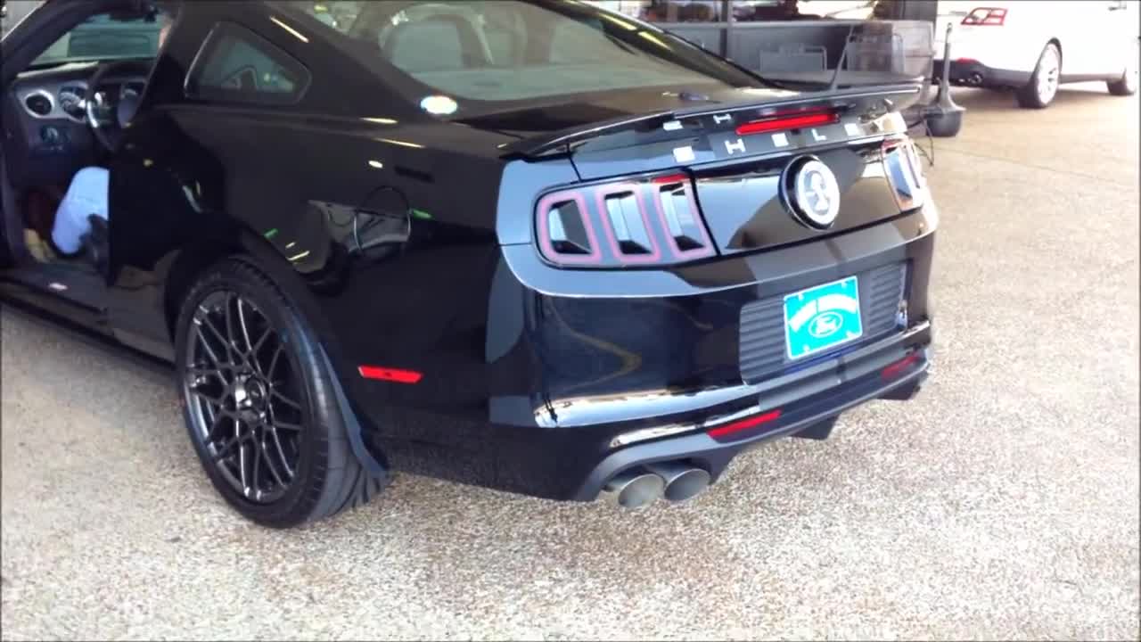 Ford Mustang Shelby GT500 Stock Exhaust Revs