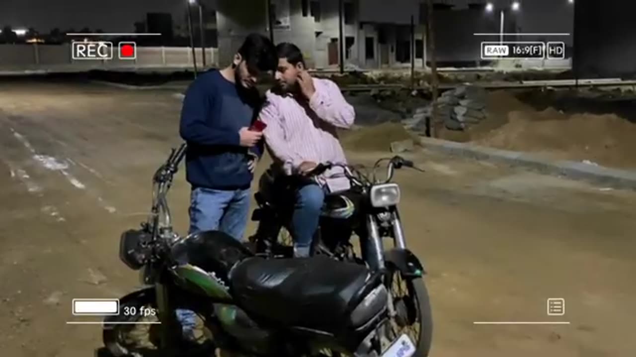 PETROL KHATAM HOGUA HELP ME SOCIAL EXPERIMENT