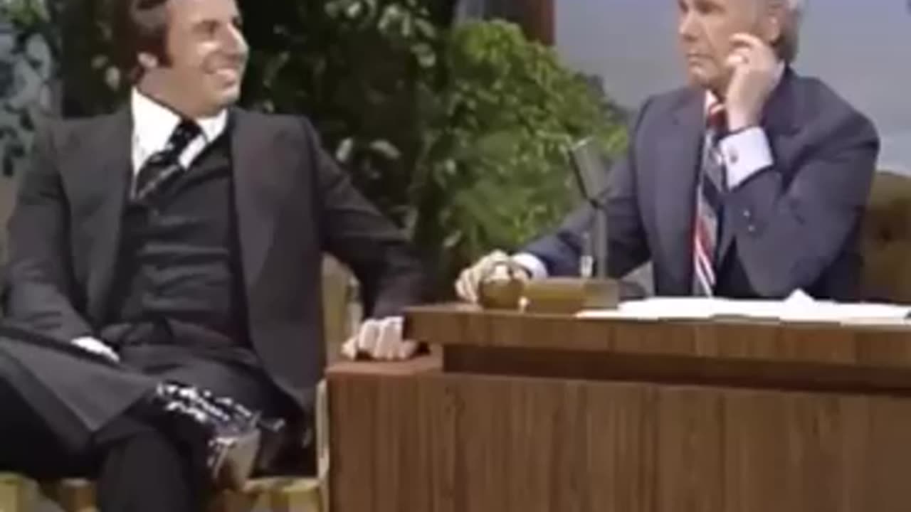 Frank Abagnale Stuns Everyone With Stories of Being a Con Man – Johnny Carson Tonight Show