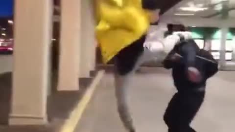 I must warn you that I learned this from anime and I have a black belt bro !