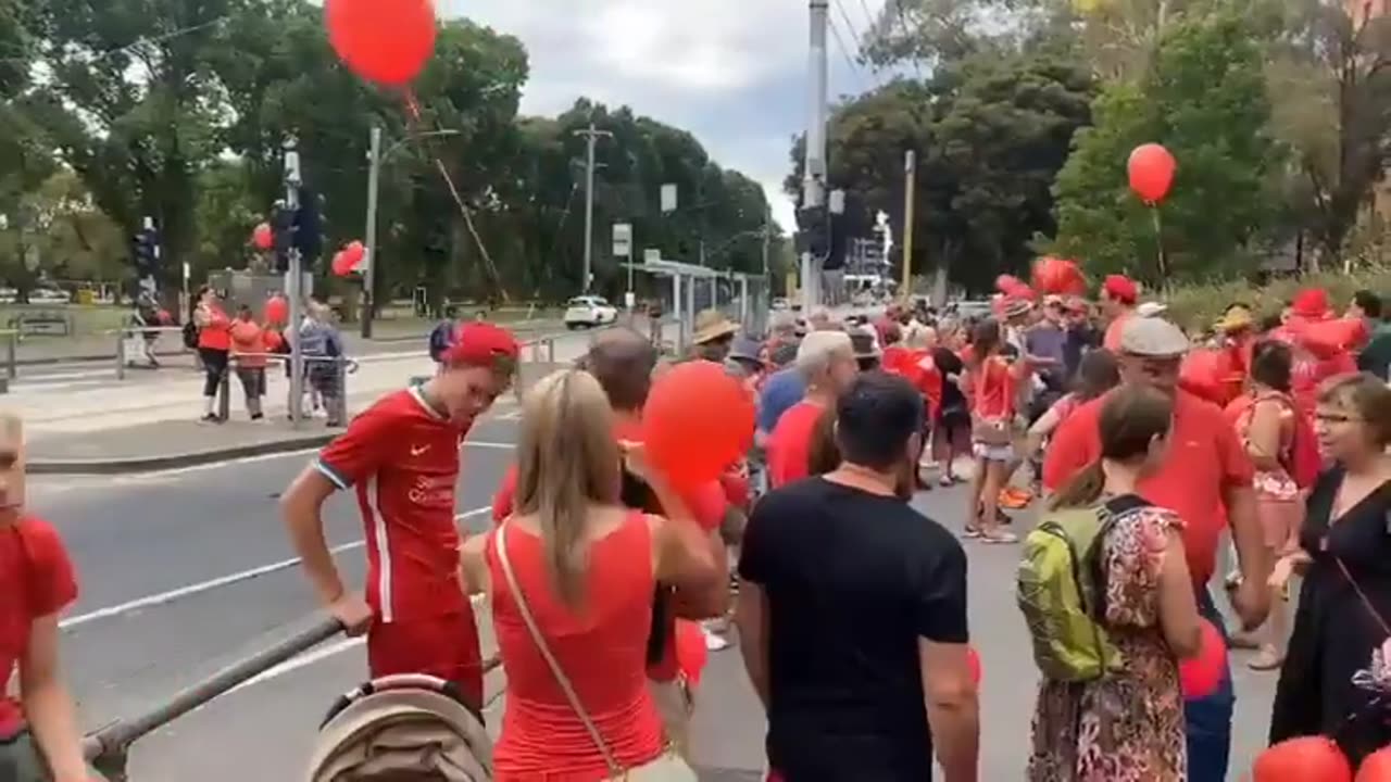 𝙍𝙄𝙎𝙀𝙈𝙀𝙇𝘽𝙊𝙐𝙍𝙉𝙀 Rally for mother on the transplant waiting list who is not vaxxed ....