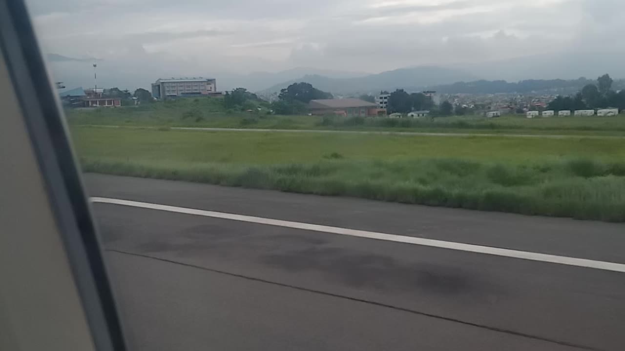 Plane landing 🛬 Kathmandu .