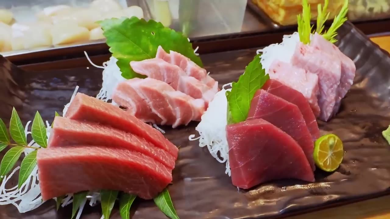 The sharpest knife in the world! Amazing master of cutting giant bluefin tuna