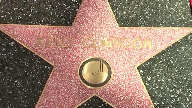 Kelly Clarkson receives Hollywood Walk of Fame star