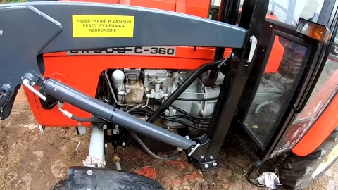 Zbiornik wyrównawczy płynu Chłodniczego w Ursusie C-360