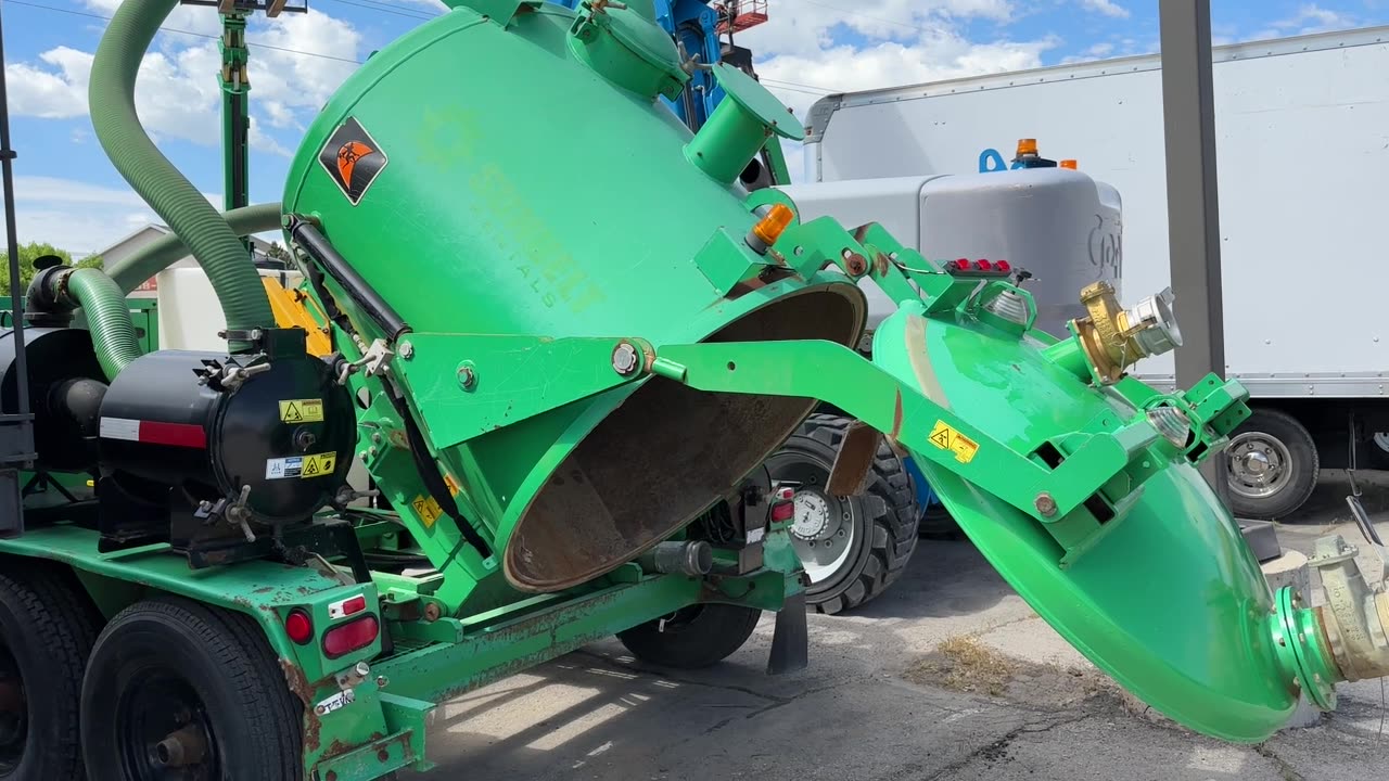 Vacuum Excavator 2016 Ditch Witch FX30 Kubota Diesel 500 Gallon 4.2 GPM 3,000 PSI Pump Trailer