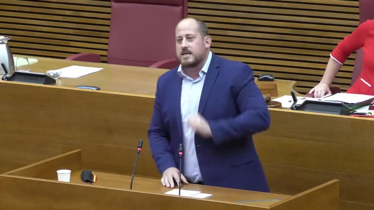 Brutal lección a la izquierda