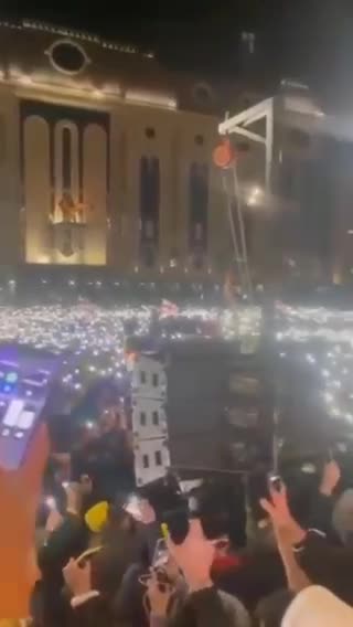 🇺🇸 THOUSANDS DEMONSTRATE FOR 3 CONSECUTIVE EVENING IN TBILISI, GEORGIA AGAINST THE WAR IN UKRAINE