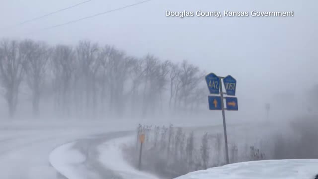 Dangerous winter storm slams U.S.