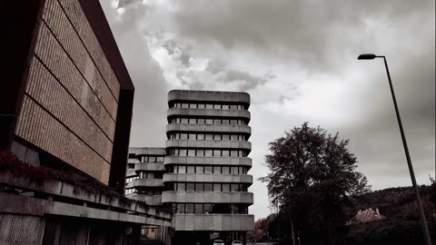 Depressing weekdays/liminal spaces
