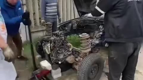 Maintenance of dilapidated accident car