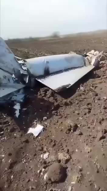 Rus Kh-22 missile lying in a field in Donetsk region