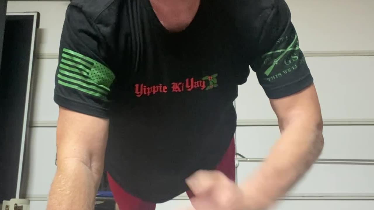 Slow Motion Shoulder Taps, move 17 of 32.