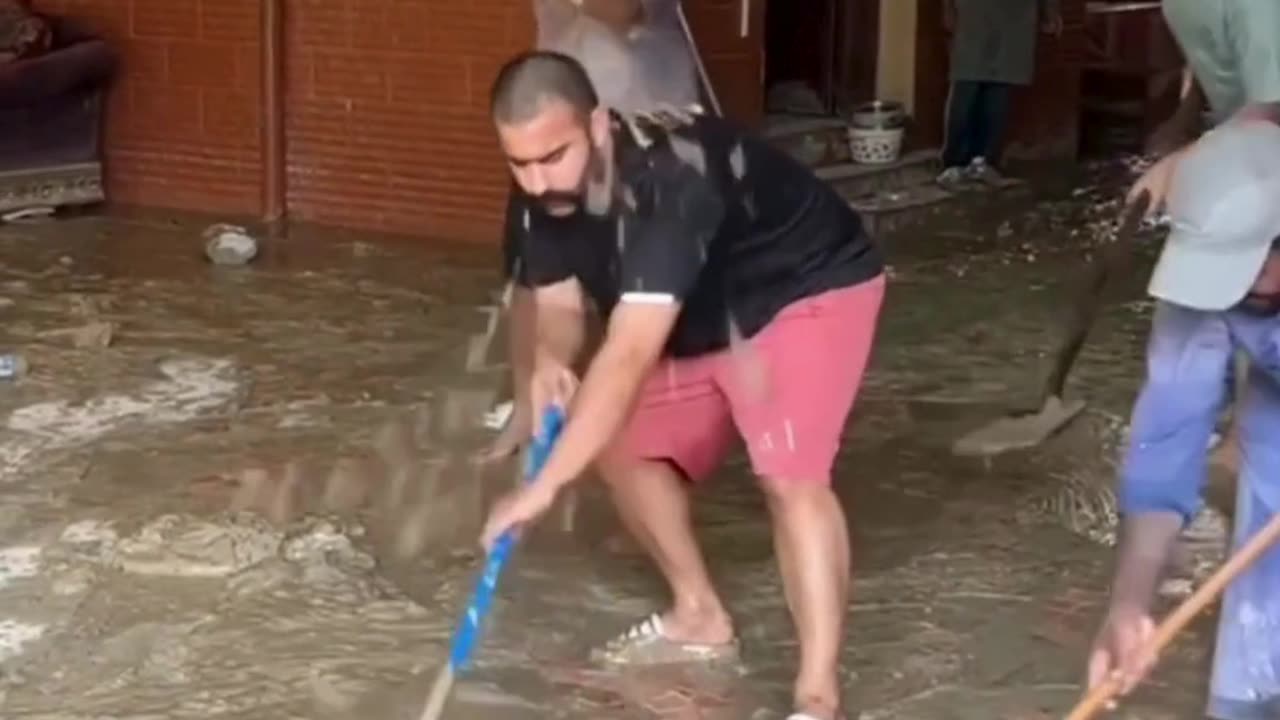 The end 😂😂😂 #funny #fails #viral #shorts #justlaughfolder