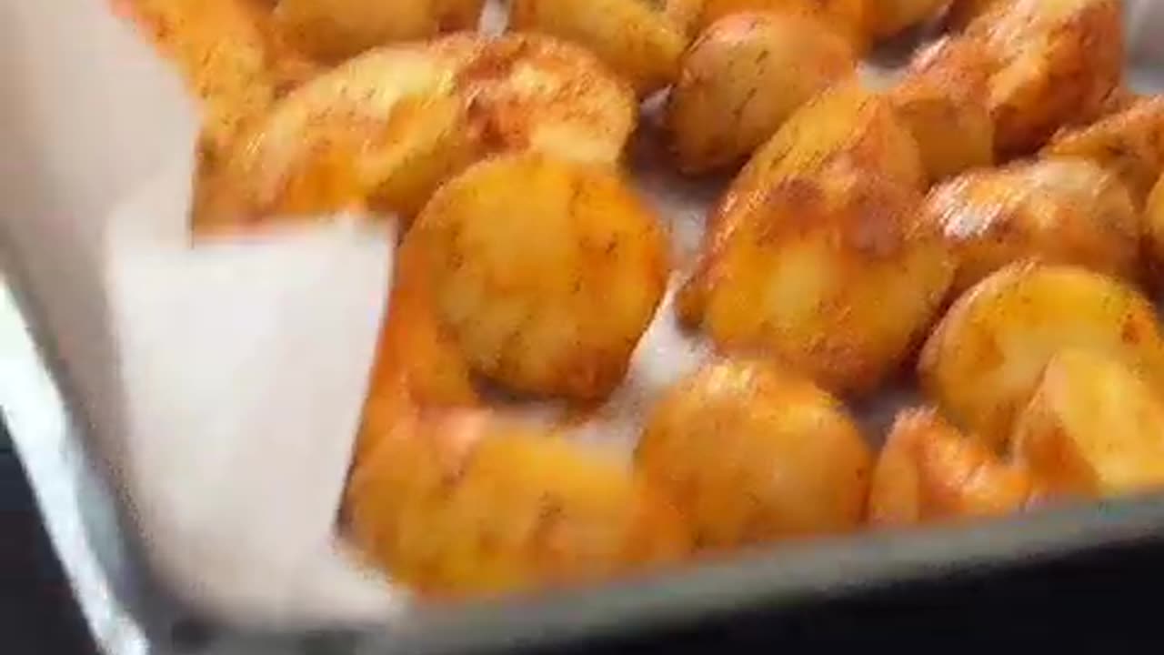 Oven-flavored crisp potatoes | Golden Potato Delight