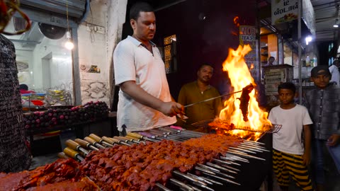 India’s EXTREMELY TABOO Street Food!!! (Feat. Irfan’s View) Chennai Street Food Never Seen Before!