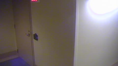 Camera0005USCSBAHallwaySB4-6_2021-01-06_Starting_at_17h00min00s530ms.mp4