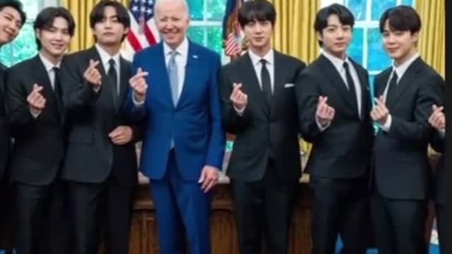 Not political #biden #trump #usa #bateman #pictures #famous #trend #foryou #edit #tiktok #politics