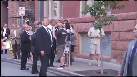 President Obama Takes a Surprise Stroll in Downtown Denver