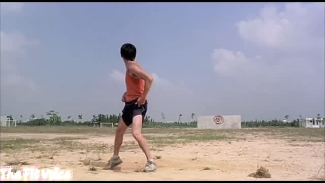 Saolin Soccer - Steel leg trains Scene.