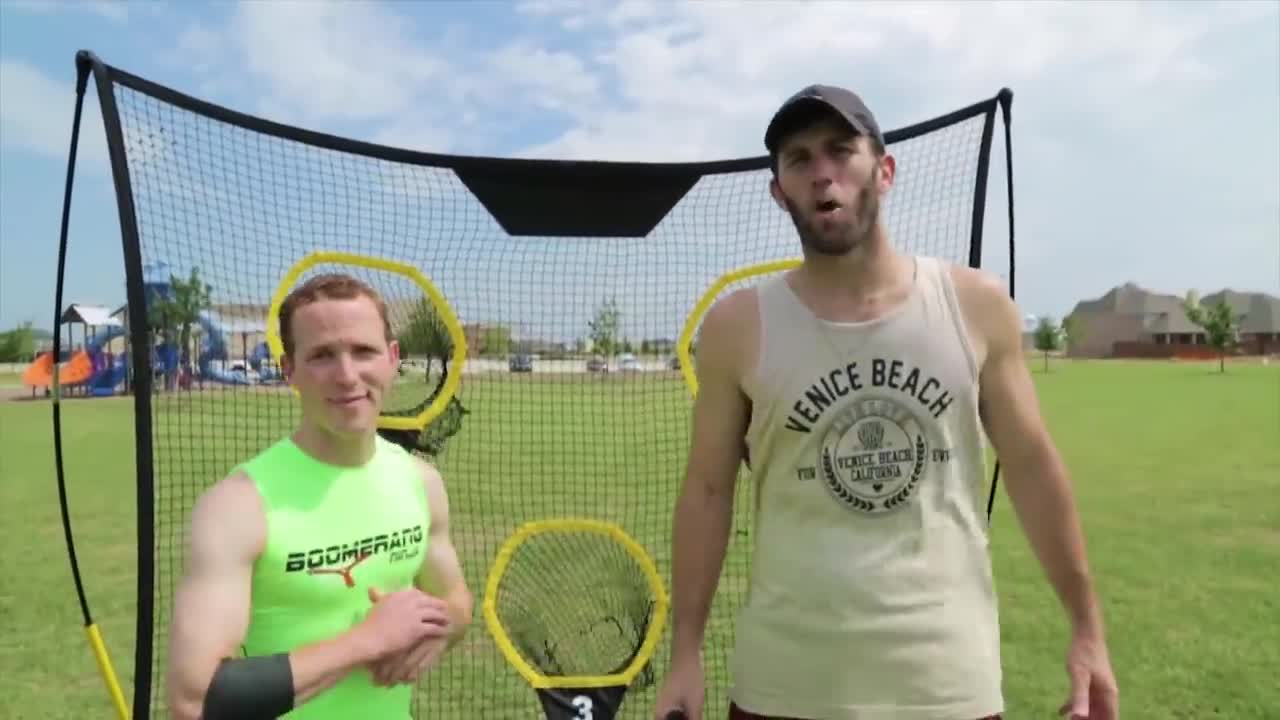 Frisbee Boomerang Trick Shot Battle