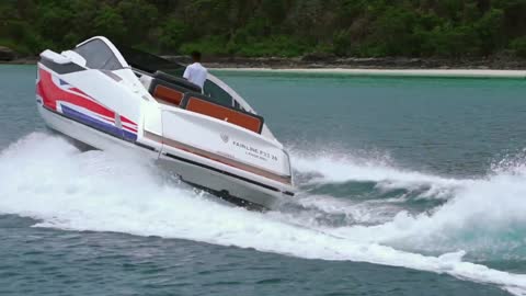 Fairline F Line 33 Cruising in Pattaya